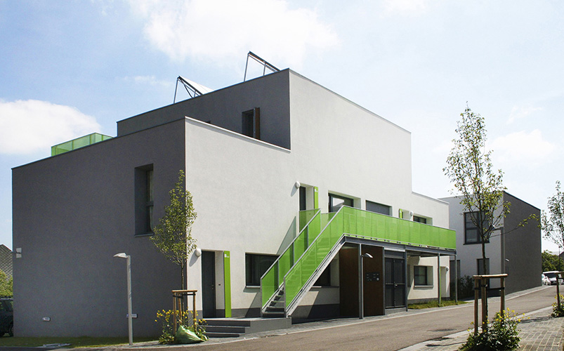 Moderne woning met lichte crepigevel
