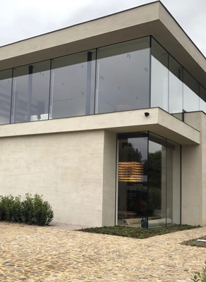 Hedendaagse woning met een lichte gevel